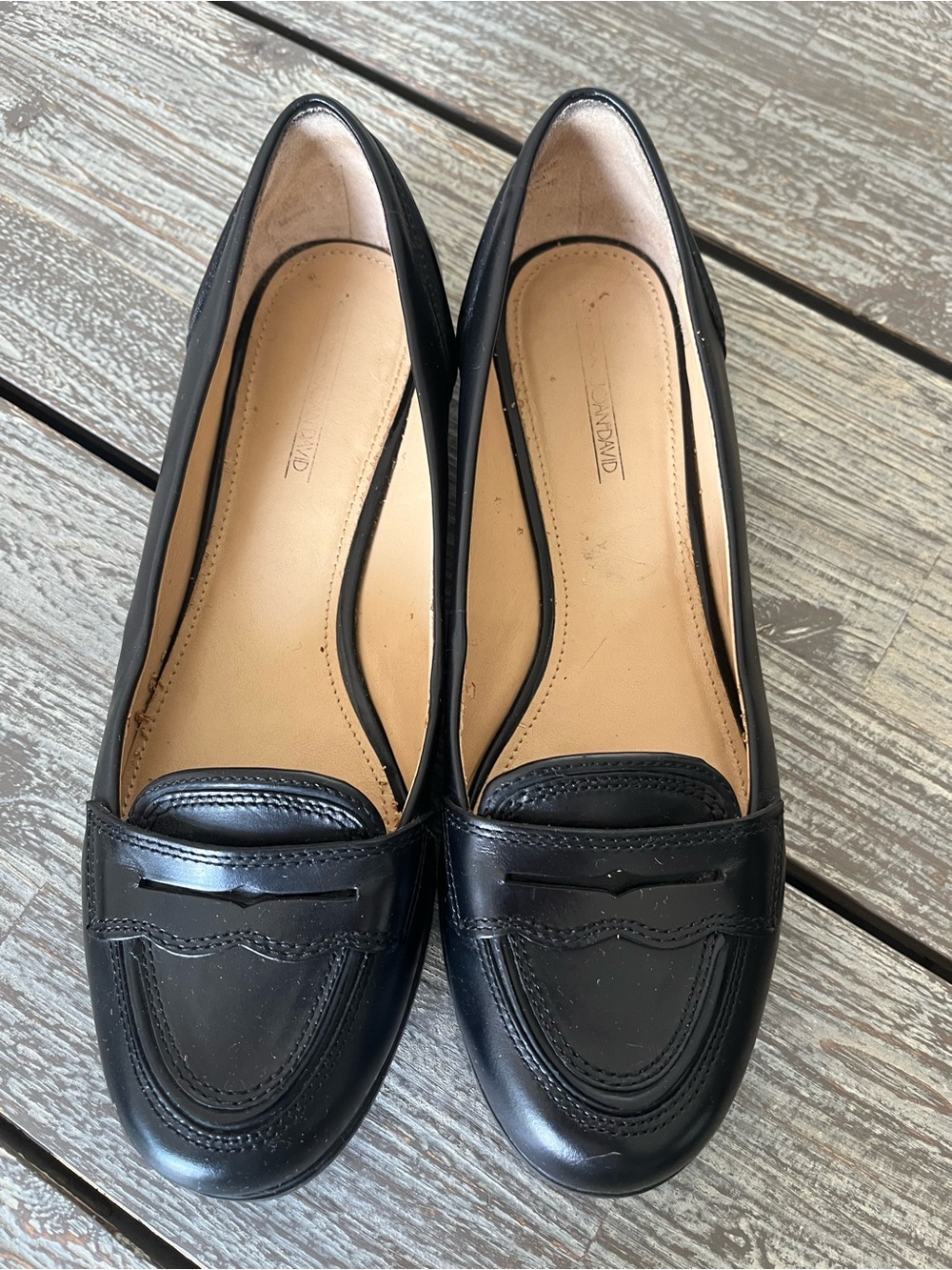 JOAN & DAVID Leather Loafers, size 8.5 US